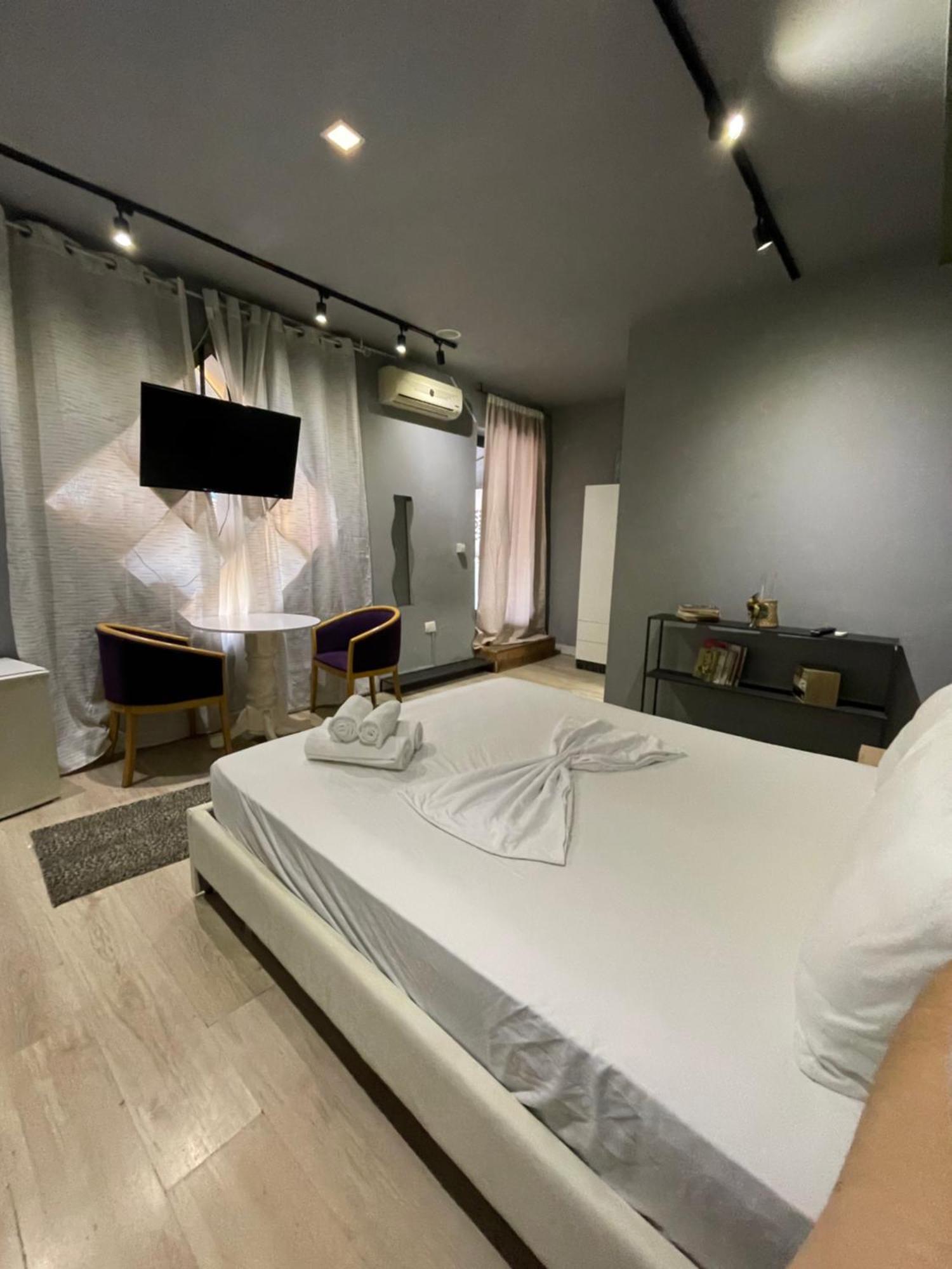 Destinacion Central Room Tiranë Ngoại thất bức ảnh