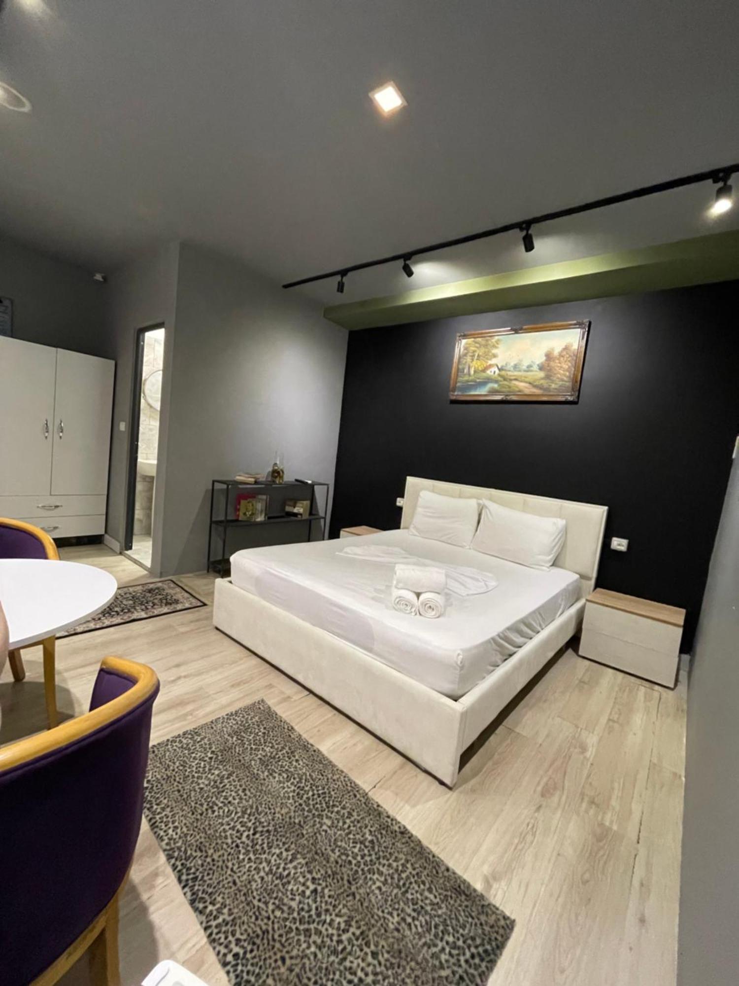 Destinacion Central Room Tiranë Ngoại thất bức ảnh